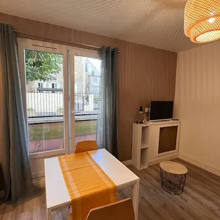 Cosy, Proche De Paris